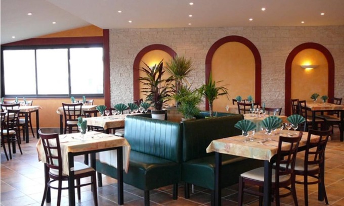 Parnac Hotel | Relais des Cinq Routes
