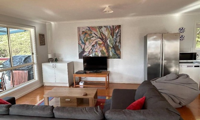 Loch Sport House | Relax and enjoy beautiful Loch Sport at our Lake and Sea Retreat