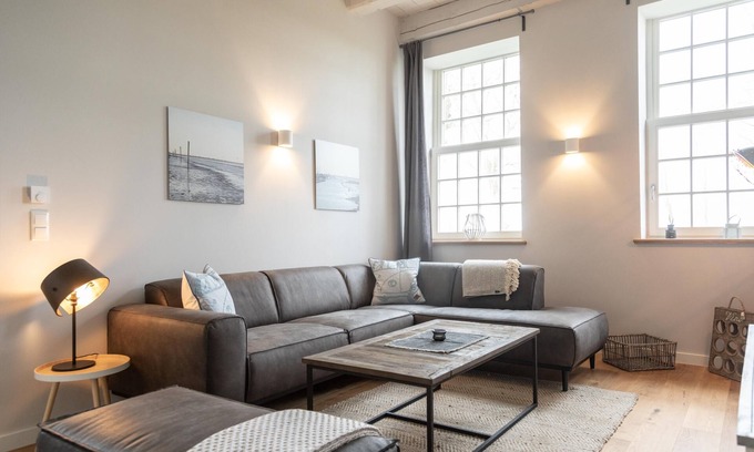 Dornum Apartment | Relax and enjoy: Your vacation apartment at Gulfhof Dreybült on the North Sea