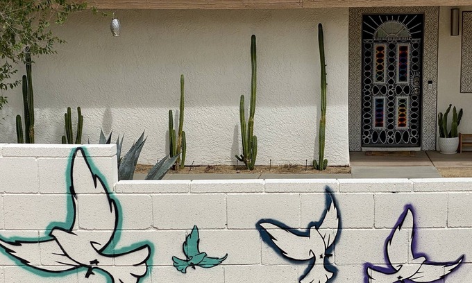 Joshua Tree House | Relax Close to Park, Hot Tub, Hammocks, Private, Lush Trees