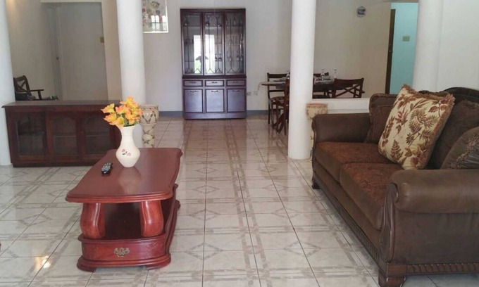 Mammee Bay House | Relax & enjoy Ocho Rios the North Coast of Jamaica