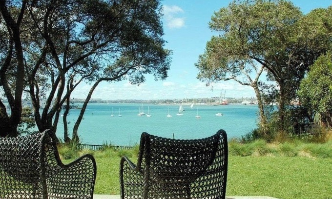 Stanley Point House | Relax in Spa with Sea Views!
