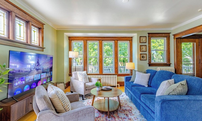 Upper East Side House | Relax in Style: 4BR Milwaukee Home Featuring a Private Hot Tub ¦ Family-Friendly