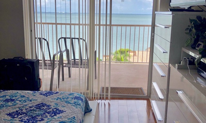 Pinellas Point Condo | Relax in Waterfront condo and enjoy sunrise and sunset from balcony