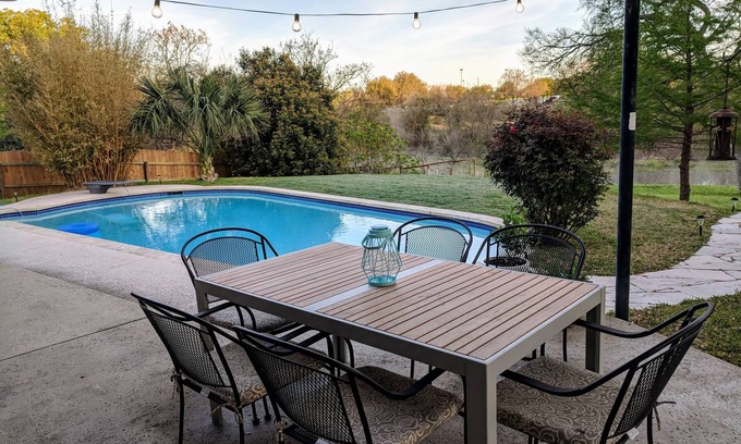 Round Rock House | Relax Poolside at a Luxurious Creekside Home near Downtown Round Rock