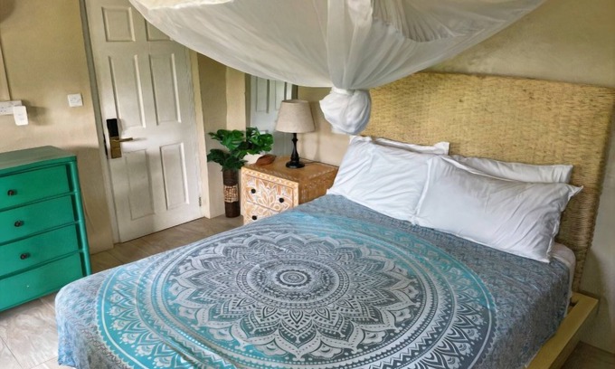Soufriere Hotel | Relax & Rejuvenate in Scenic outdoors | Spa, pool & Beach escape | Hiking trails