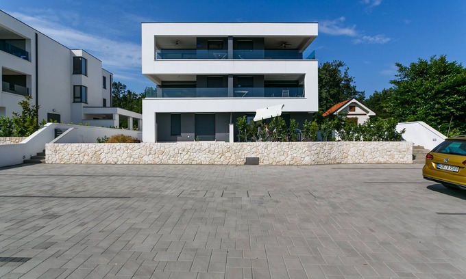 Vantacici Apartment | Relax with a view of the sea !