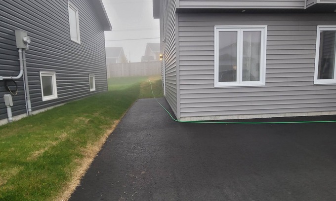 Terra Nova Apartment | Relax with the whole family at this peaceful place to stay. Close to yyt.