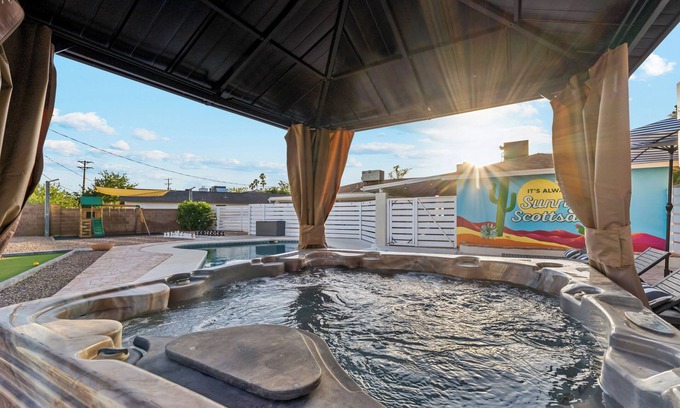 Camelback East Apartment | Relaxing Casita | Pool | Spa | Prime Location