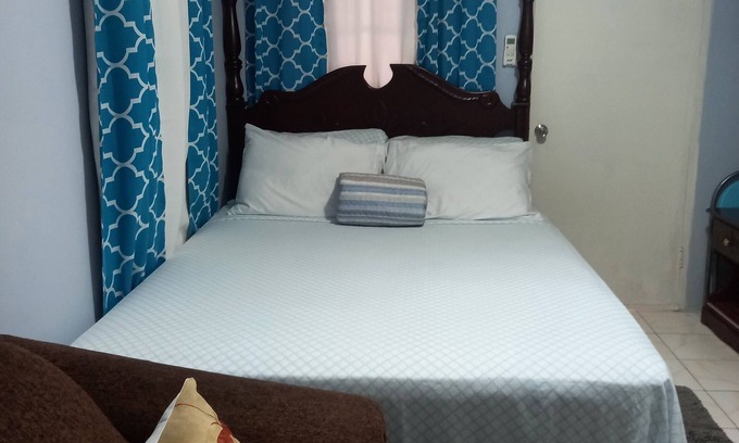 Caribbean Estates Apartment | Relaxing community vibes minutes away from amenities e.g restaurants and beaches