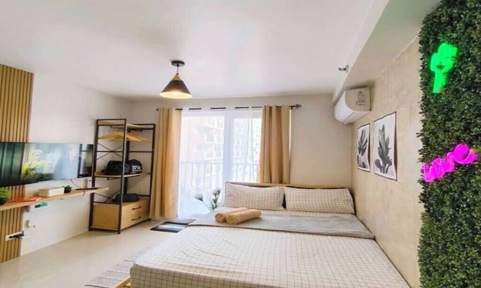 Lapu-Lapu Condo | Relaxing Compfy Studio w/Balcony-Pool View