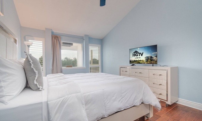 Point Venture House | Relaxing & Cozy 3br/2bath vacation house at Lake Travis