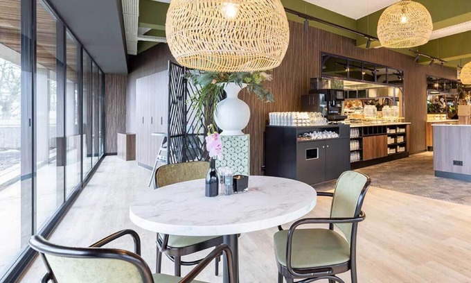 Marknesse Hotel | Relaxing Stay with Private Balcony & Garden Views Near Giethoorn