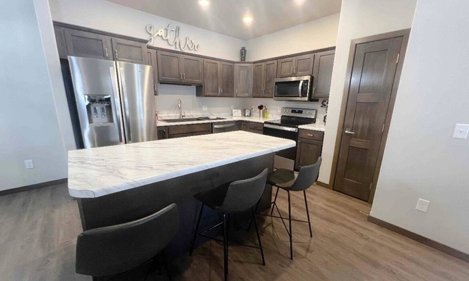 Sioux Falls House | Relaxing Townhouse Getaway with great location in Sioux Falls.
