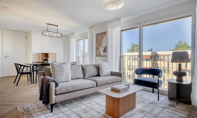Wiedikon Apartment | Remarkable Wiedikon 2BR w/Storage & W/D, nr Market, by Blueground