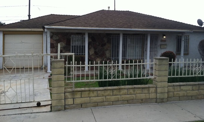 Harbor House | Remodel Dream Home with a Pool and Private backyard. Home Away from Home.n