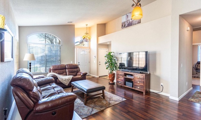 Elk Grove House | Remodel Spacious Clean & Safe Elk Grove Home