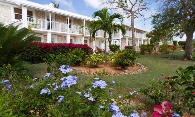 Governor's Harbour Apartment | Remodeled 2-BR in Historic Governors Harbour Property. Walk to Beach