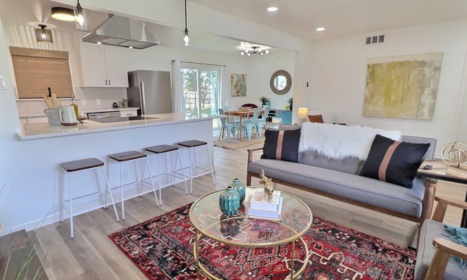 Universal City House | Remodeled home with firepit! 1 mile to Randolph AFB & 3 parks!