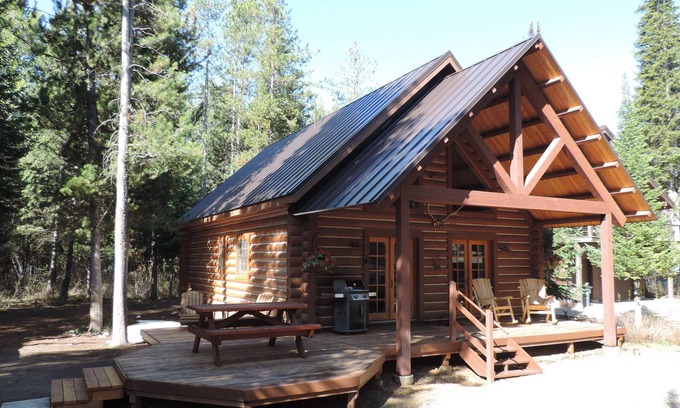 Alpine Northeast Cabin | Remodeled Log Cabin