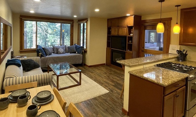 Truckee Condo | Remodeled Ski In/out Condo At Northstar Resort