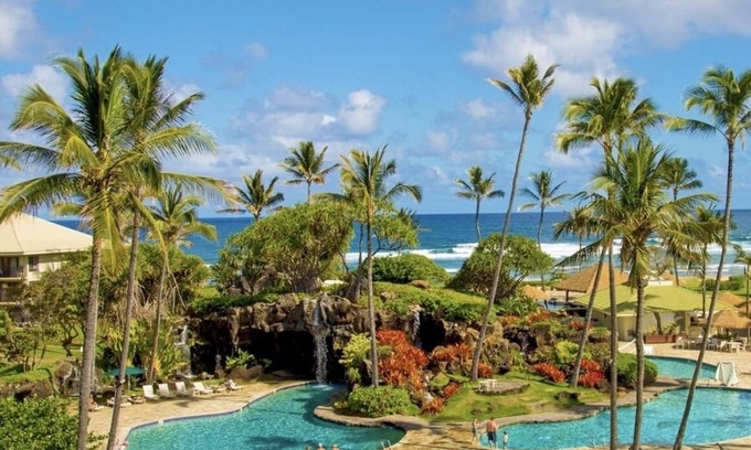 Hanamaulu Resort | Remodeled unit 4 Star Beachfront Resort-Steps to Beach,Pools,Jacuzzi,Restaurants