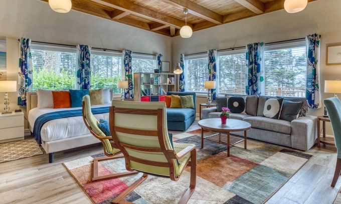 Yachats House | Remodeled Waterfront Duplex with a Deck, Ocean Views, and Easy Access to Town
