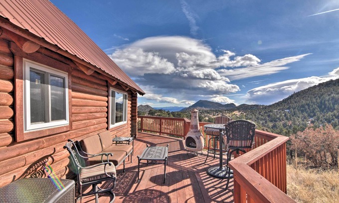 Cotopaxi Cabin | Remote Escape w/Deck & Sweeping Mountain Views!