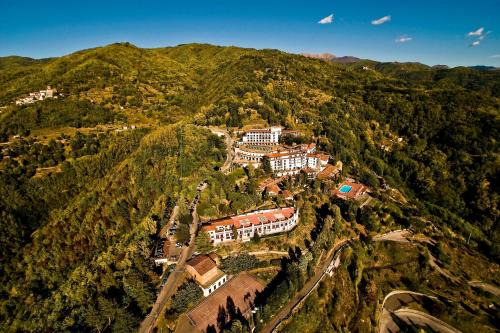Mologno Hotel | Renaissance Tuscany Il Ciocco Resort & Spa