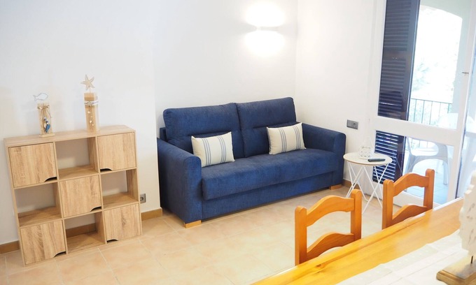 Calella de Palafrugell Apartment | Renovated apartment 2 minutes from the beach