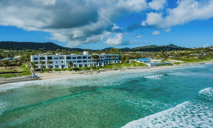 La Grande Princesse Condo | Renovated 2BD 2BA Pelican Cove Beachfront Condo