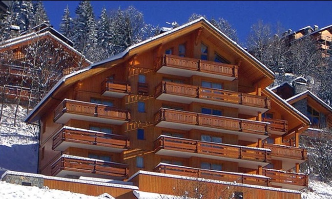 Meribel Apartment | Renovated 6-8 pers Luxury Chalet in Meribel Centre 85m2 3BR 3BA with Mountain View and boots heater !