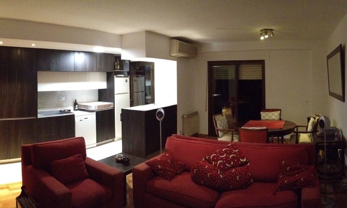 Majadahonda Condo | Renovated Apartment 3d Av. Spain in Majadahonda. AA, Pool, and Common Areas.