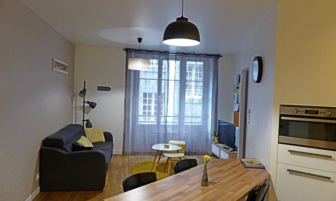 Intra Muros Apartment | Renovated apartment in Saint Malo, Intra-Muros, 2 Rooms 45 m2, Beach at 200 m