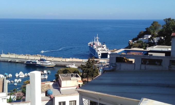 Ustica Apartment | Renovated apartment on the main square of the island