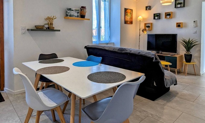 Hericourt Cottage | Renovated apartment with garden in Héricourt