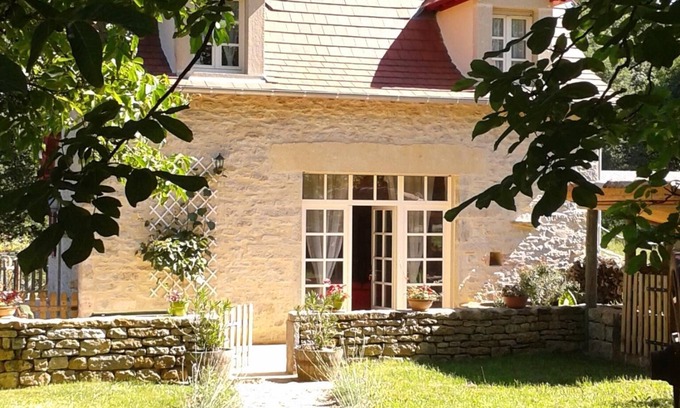Saint-Projet Villa | Renovated barn with swimming pool in the heart of the Causses du Quercy nature park
