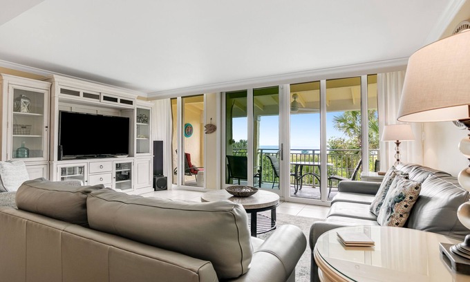 Fernandina Beach Condo | Renovated Condo w/Spacious Balcony, Great Views, Shared Heated Pool & Tennis