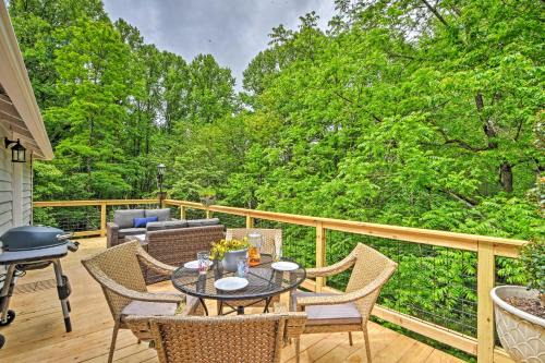 Highlands House | Renovated Highlands Cottage 3 Miles to Downtown!