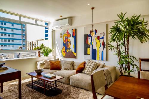 Sea Point Apartment | Renovated remote-work 3 bed gem with ACs & views!