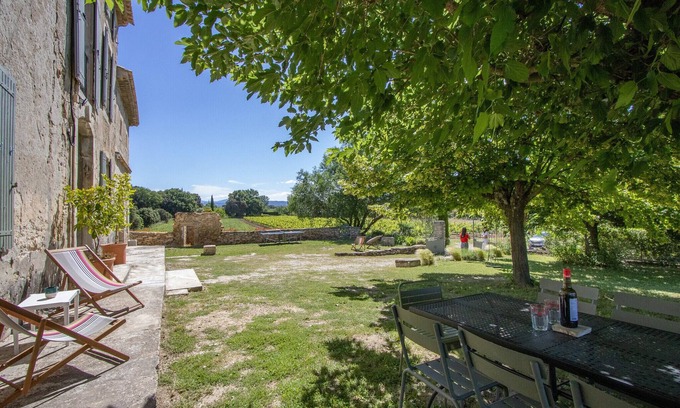 La Baume-de-Transit Ski Chalet | Renovated stone farmhouse with swimming pool & garden - Drôme Provençale