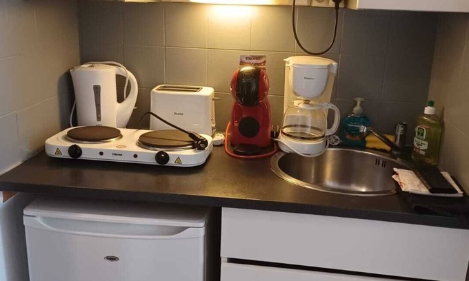 Saint Augustin Apartment | Renovated studio near CHU BORDEAUX, free parking, close to tram