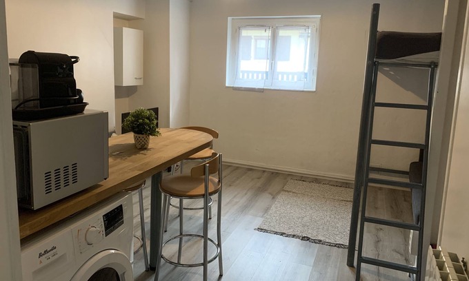 Sainte-Therese Apartment | Renovated studio quiet area