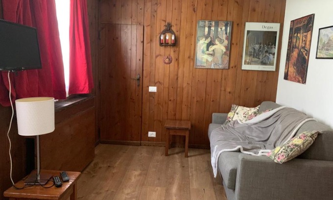Cervinia Apartment | renovated studio ski in ski out, CIR 0282