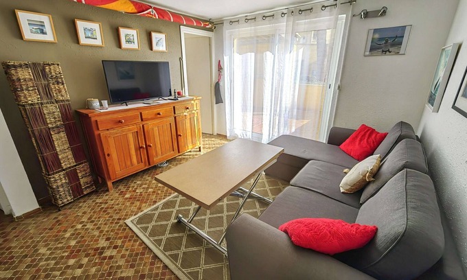 Cap d'Agde Apartment | Renovated T3 semi-detached villa for 6, close to beach, Cap d'Agde
