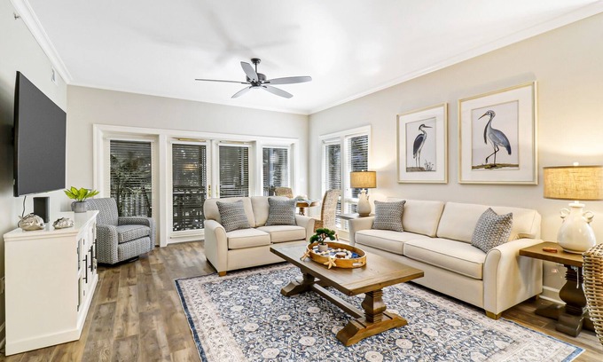 Palmetto Dunes Villa | Renovated villa w/lush nature views & screened porch only steps to the beach