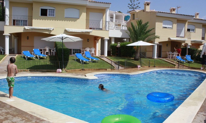 Peniscola Ski Chalet | RENT chalets - 4 rooms - 6/8 persons WITH POOL
