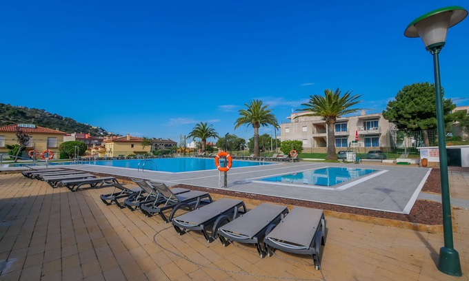 Roses Town Center Resort | Rescator Resort 224 - One Bedroom Resort, Sleeps 4