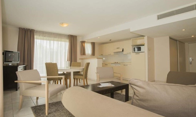 Carnot Apartment | Reserve your apartment in a **** hotel> Apartment 31