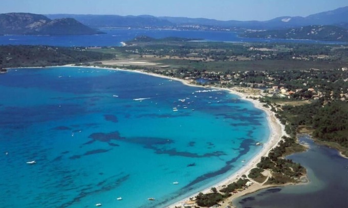 Lecci Hotel | Residence Fiori Di Cala Rossa